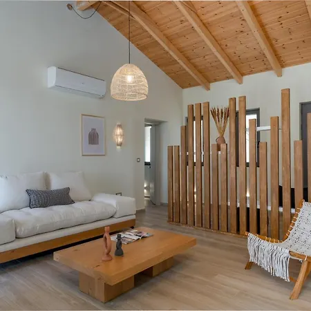 J&c Luxury Villa