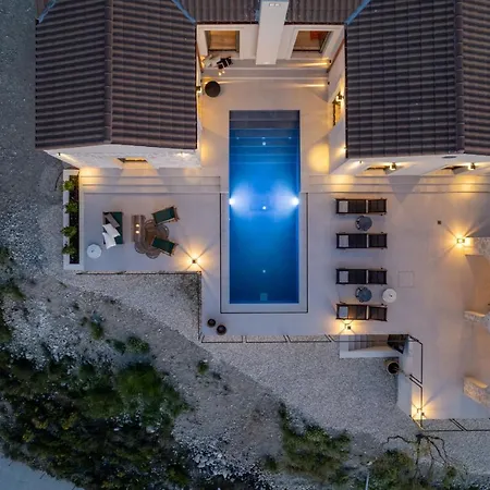 J&c Luxury Villa *