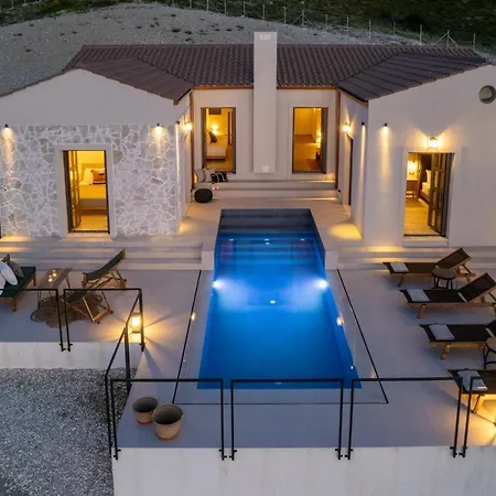 J&c Luxury Villa