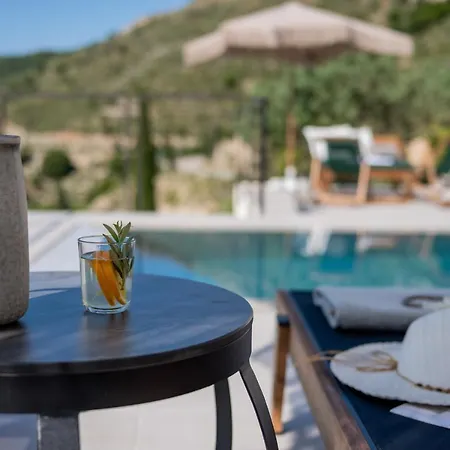 J&c Luxury Villa
