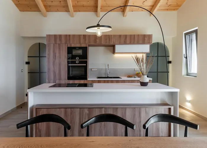 J&c Luxury Villa Asos