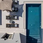 J&c Luxury Villa