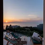 J&c Luxury Villa *